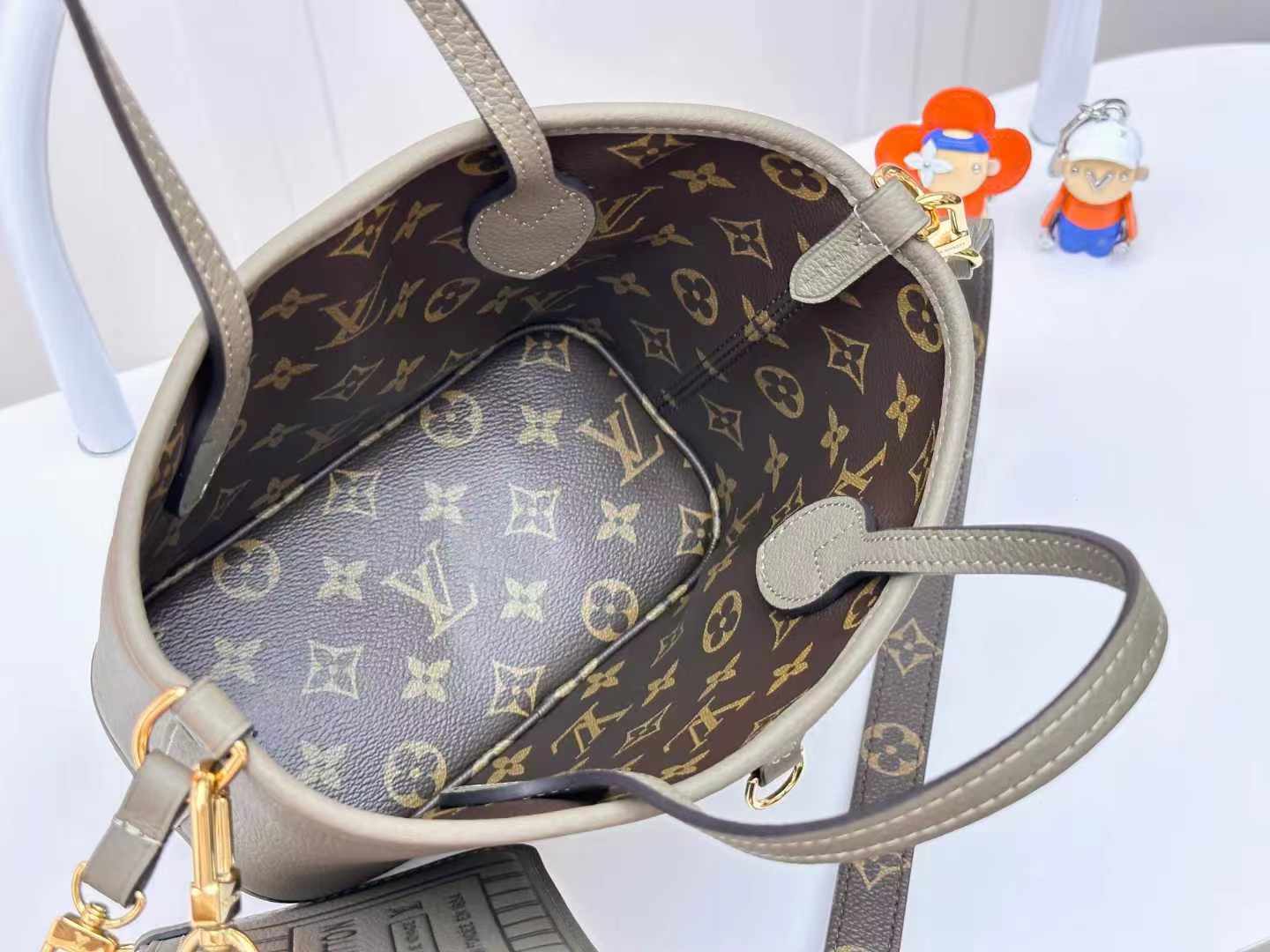 LV M12109 Neverfull Bandoulière Inside Out BB | Brown Monogram - 图片 8