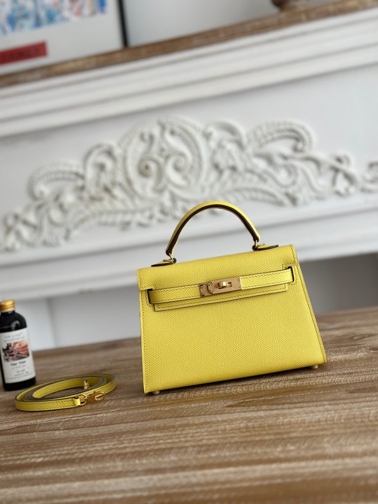 Mini Kelly II — 19 cm — Lemon Yellow — Epsom leather — Silver-tone hardware