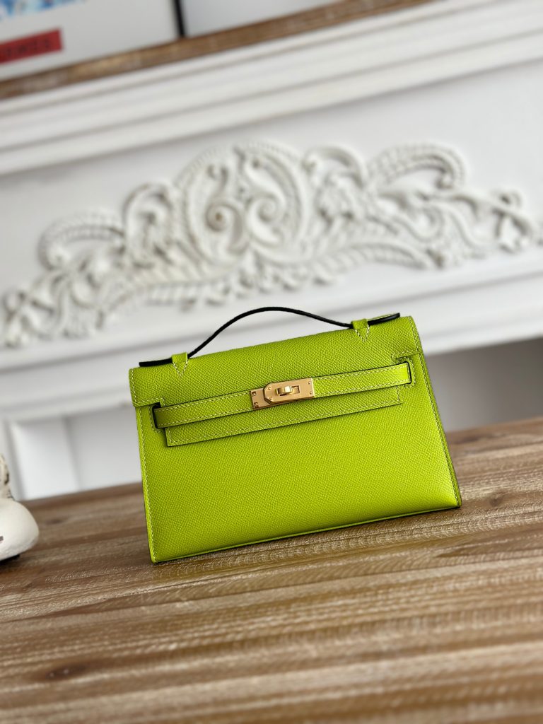 Mini Kelly — 22 cm — Kiwi Green — Epsom leather — Gold-tone or silver-tone hardware