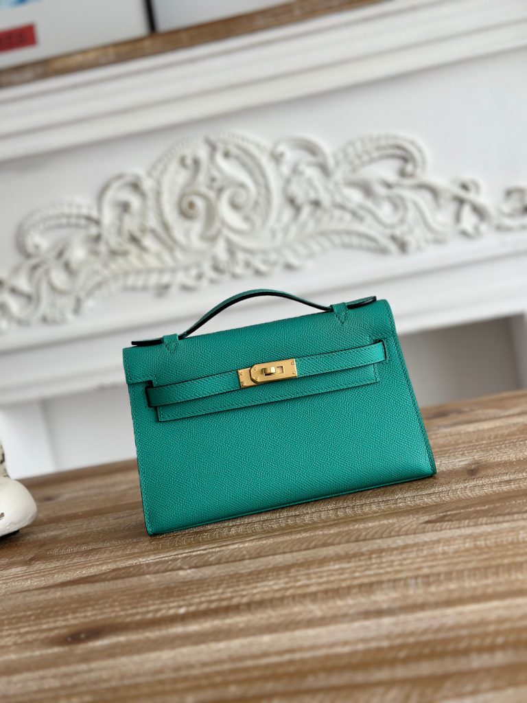 Mini Kelly Pochette — Peacock Green — Epsom leather — Gold-tone or silver-tone hardware