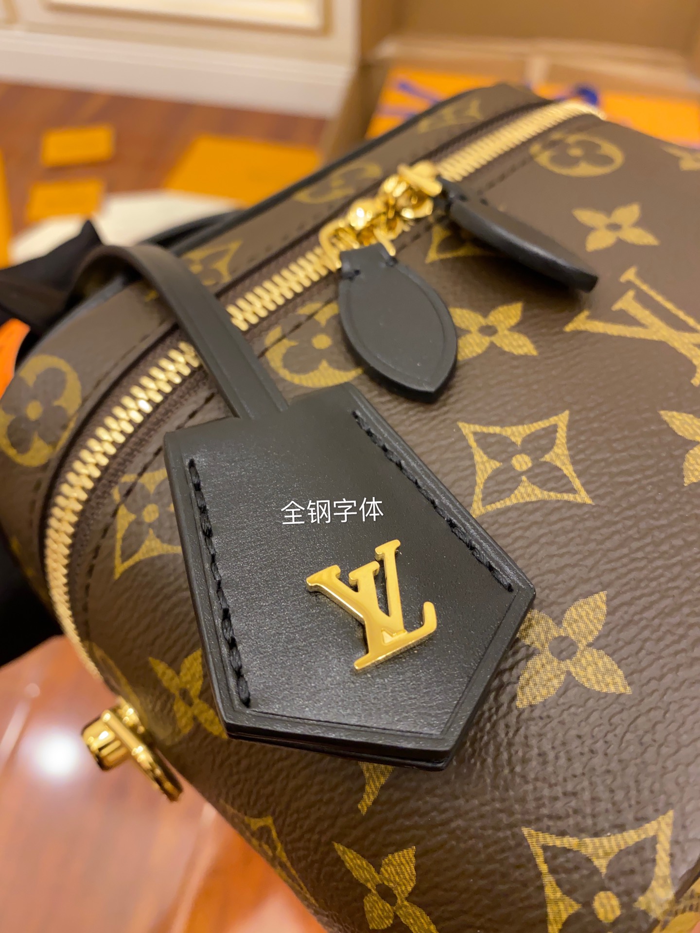 LV M45165 Women's Cosmetic Bag - 图片 3