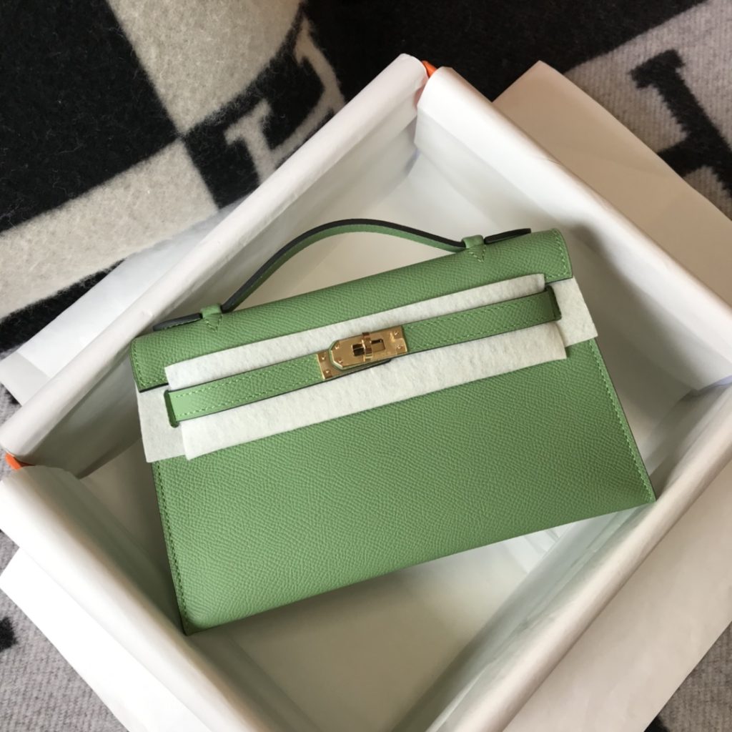Mini Kelly Pochette — 22 cm — Avocado Green — Epsom leather — Gold-tone or silver-tone hardware