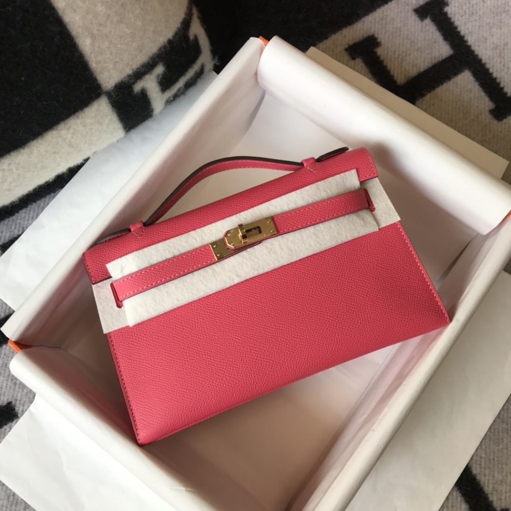 Mini Kelly Pochette — 22 cm — Lipstick Pink — Epsom leather — Gold-tone or silver-tone hardware