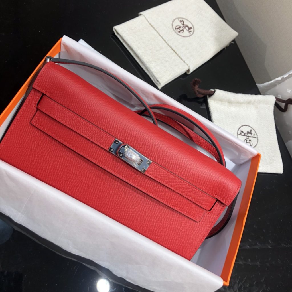 Kelly WOC — 20.5 cm — China Red — Silver-tone hardware