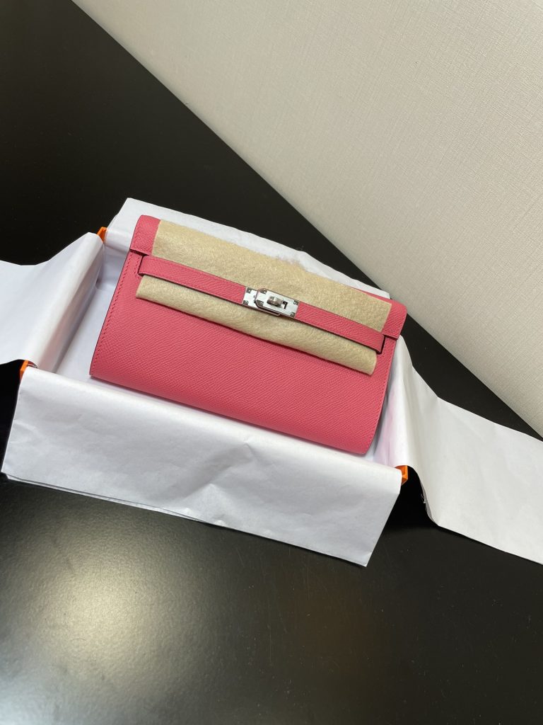 Kelly WOC — 20.5 × 11 × 2 cm — Lipstick Pink — Epsom leather