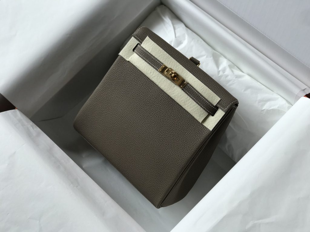 Kelly Ado 22 cm – Togo Leather