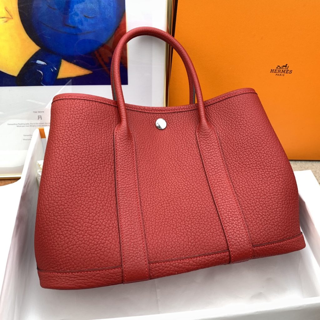 Garden Party 30/36 – Q5 Flag Red