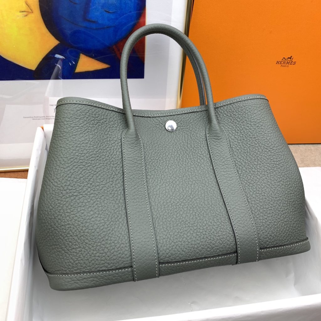 Garden Party 30/36 – 63 Almond Green