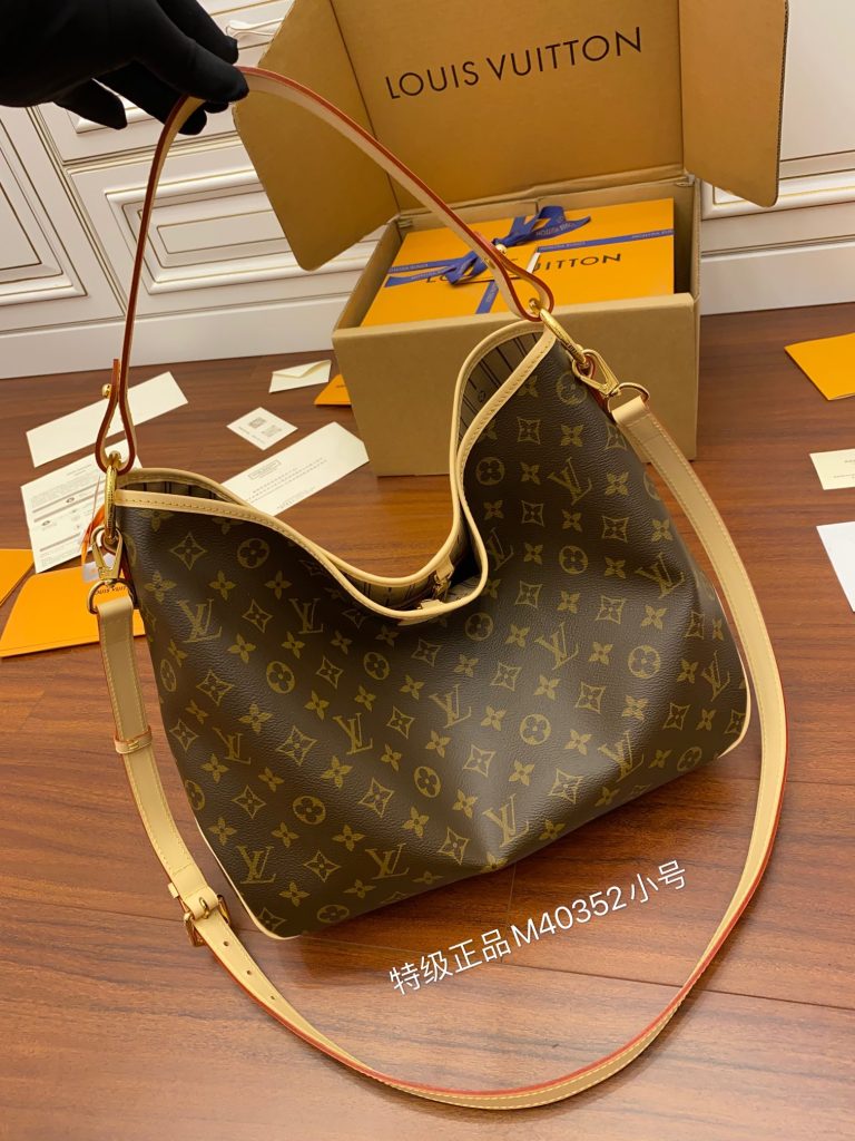 Louis Vuitton Graceful (M40352)