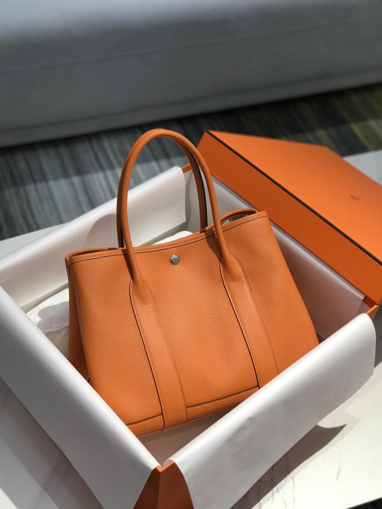 Garden Party 30/36 – Vibrant Orange / Togo Leather