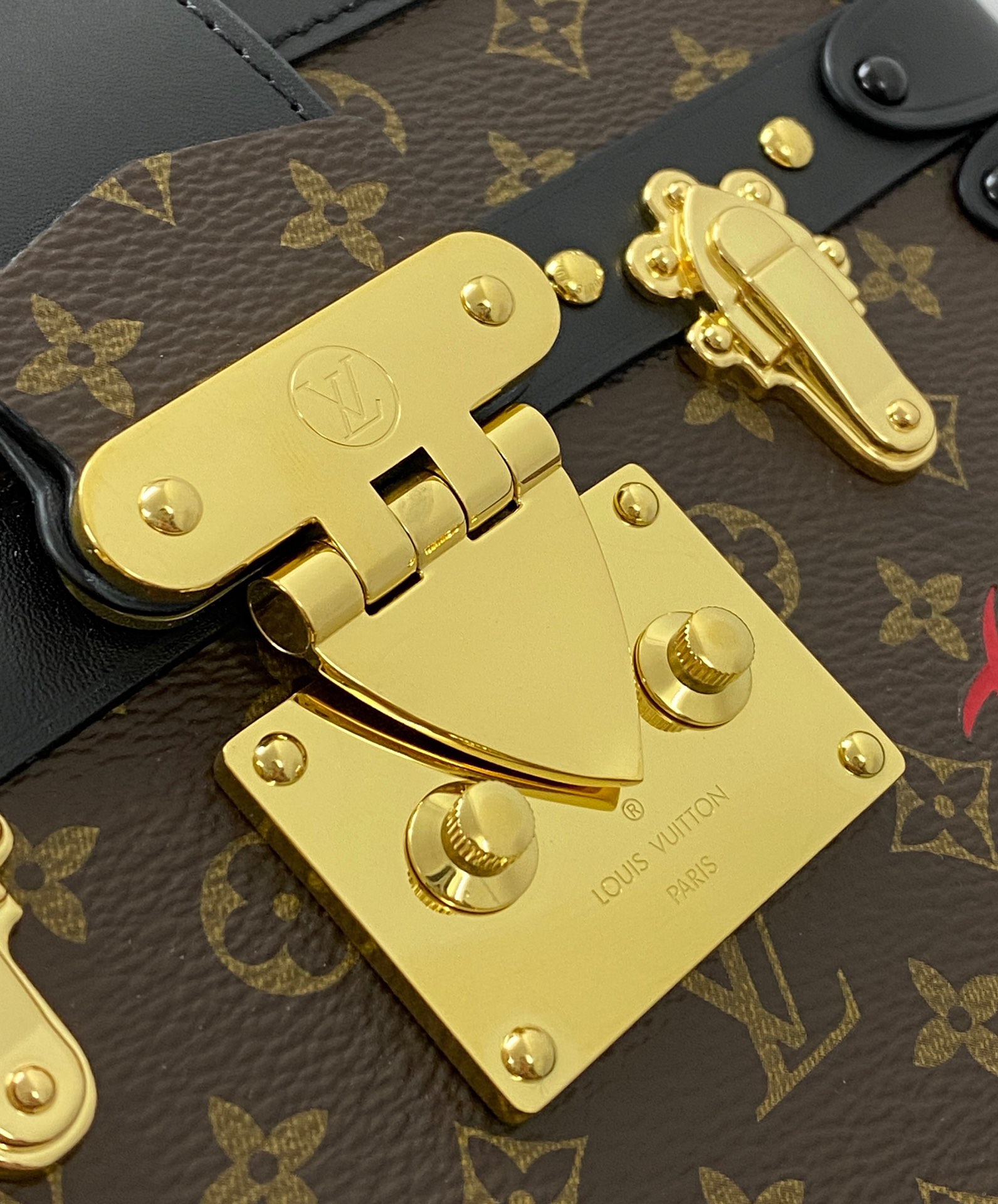 LV M45943 Petite Malle Shoulder Bag | Monogram - 图片 5