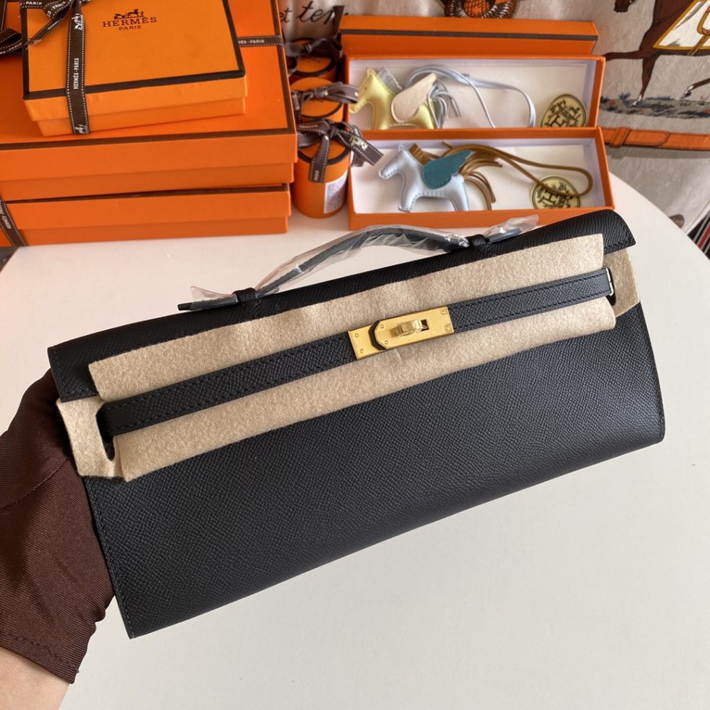 New arrival! Kelly Cut 31cm Epsom 89 Black Gold Buckle