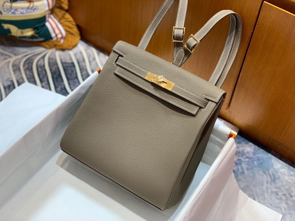 Kelly Ado 22 cm Backpack – Togo Leather