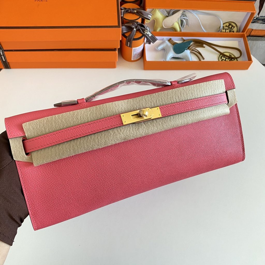 New arrival! Kelly Cut 31cm Epsom 8W Lipstick Powder Gold Buckle
