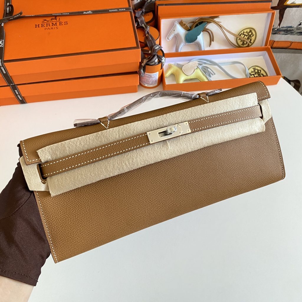 New arrival! Kelly Cut 31cm Epsom CK37 Gold Brown Silver Buckle