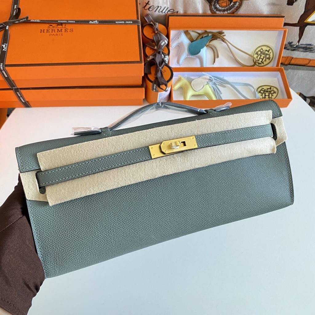 New arrival! Kelly Cut 31cm Epsom 63 Almond Green Gold Buckle