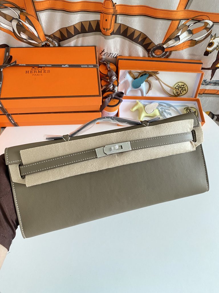 New arrival! Kelly Cut 31cm Swift Elephant Gray Silver Buckle