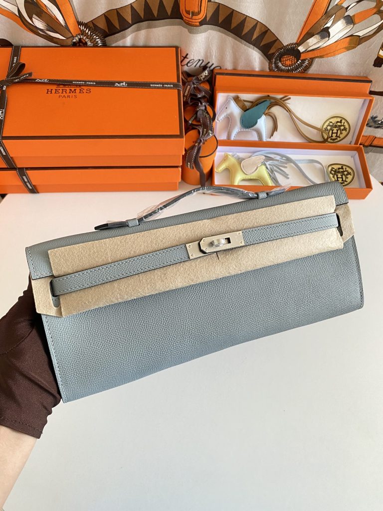 New to stock! Kelly Cut31cm EPSom Leather Linen Silver Buckle