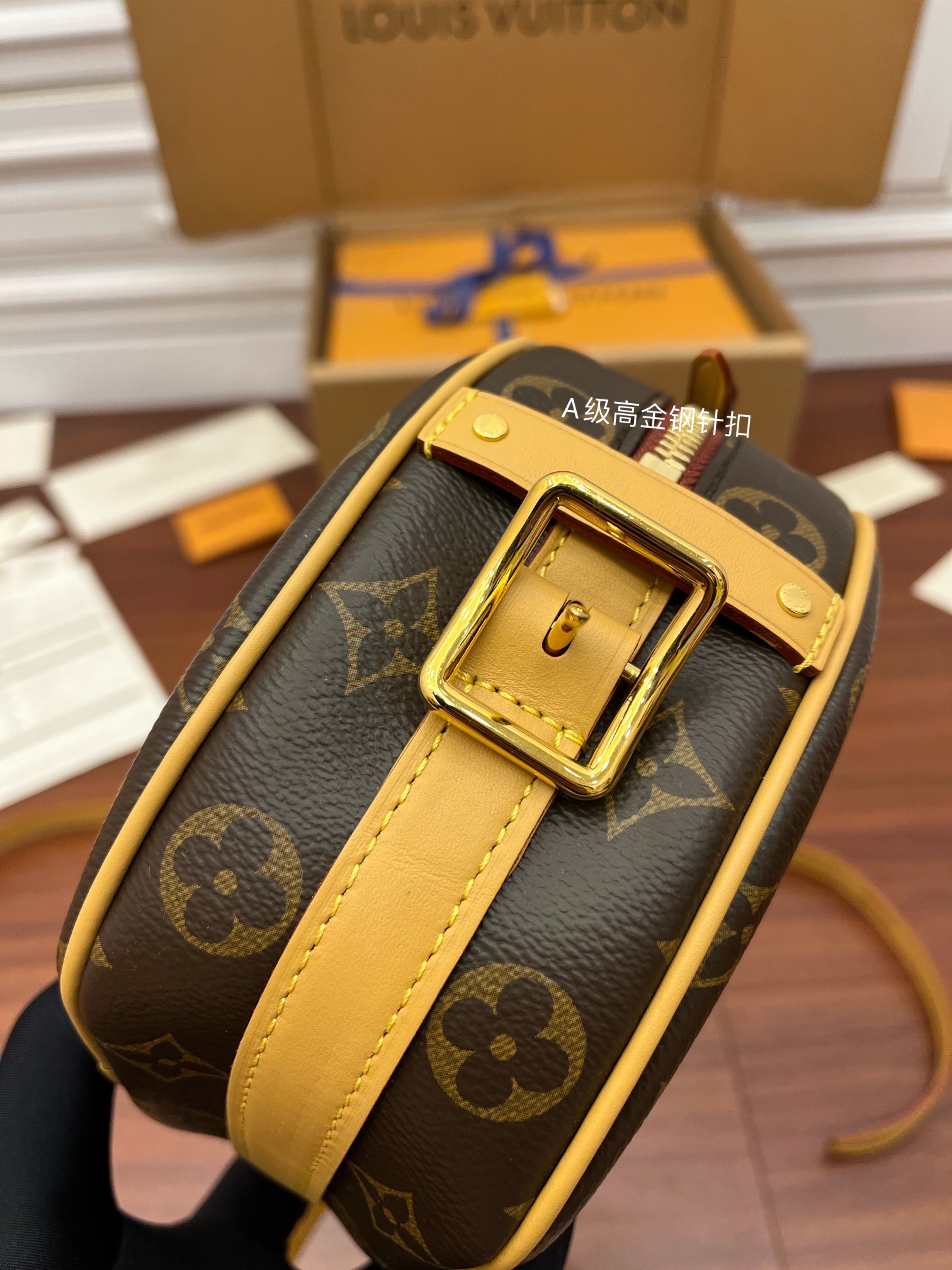 LV M45578 Women's Small Bag - 图片 4