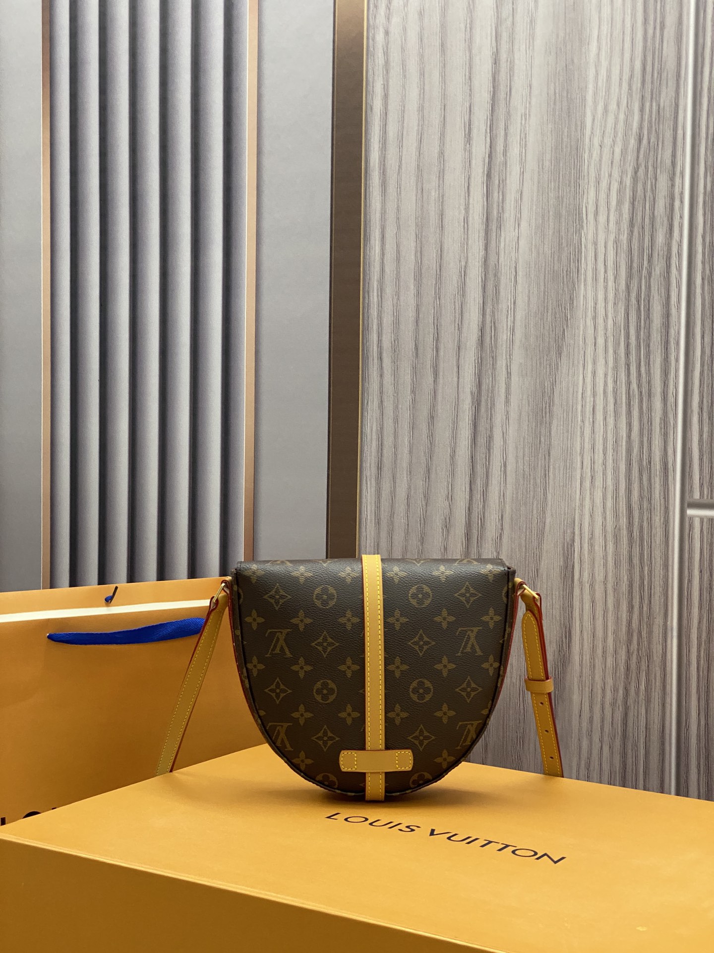 LV M51233 Vintage Monogram Saddle Bag - 图片 3