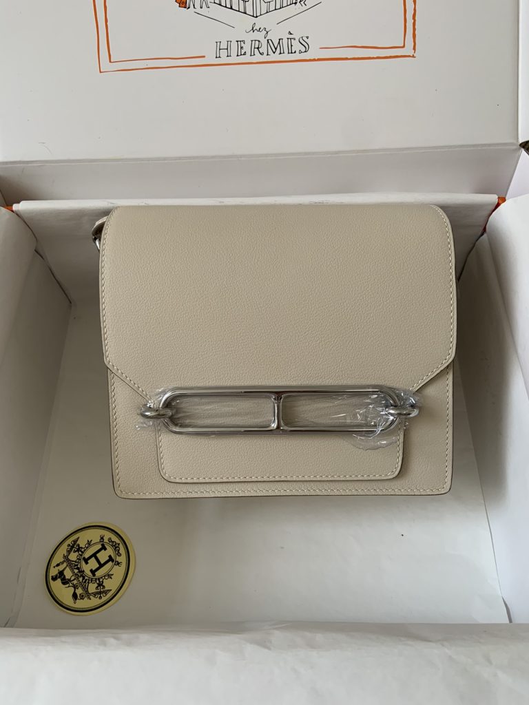 Roulis — 19 cm — Milkshake White — Evercolor leather — Gold-tone or silver-tone hardware