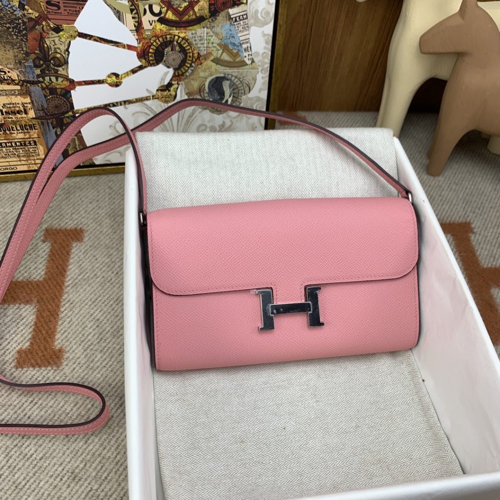 Constance To Go — Milkshake White — Epsom leather