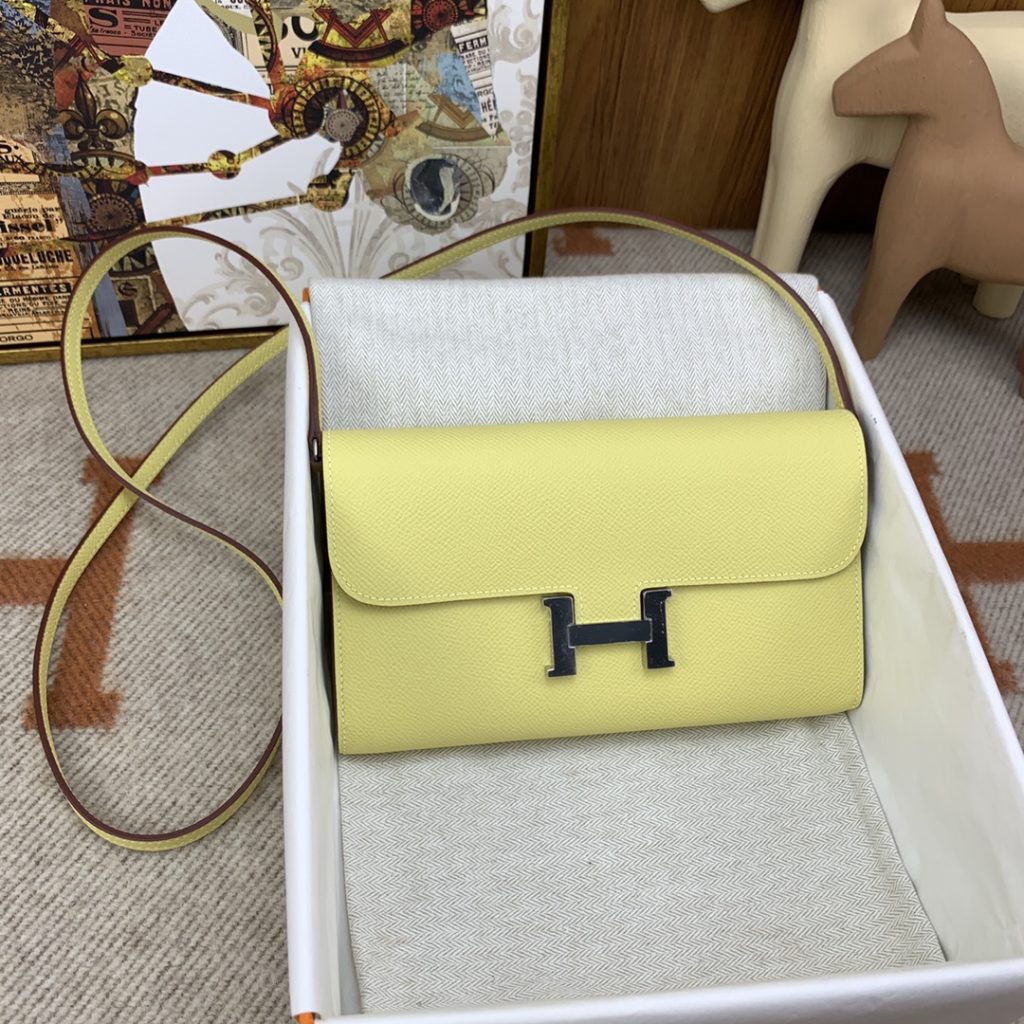 Constance To Go — Chick Yellow — Epsom leather