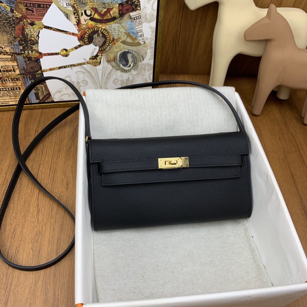 Kelly WOC — Black — Epsom leather — Gold-tone hardware