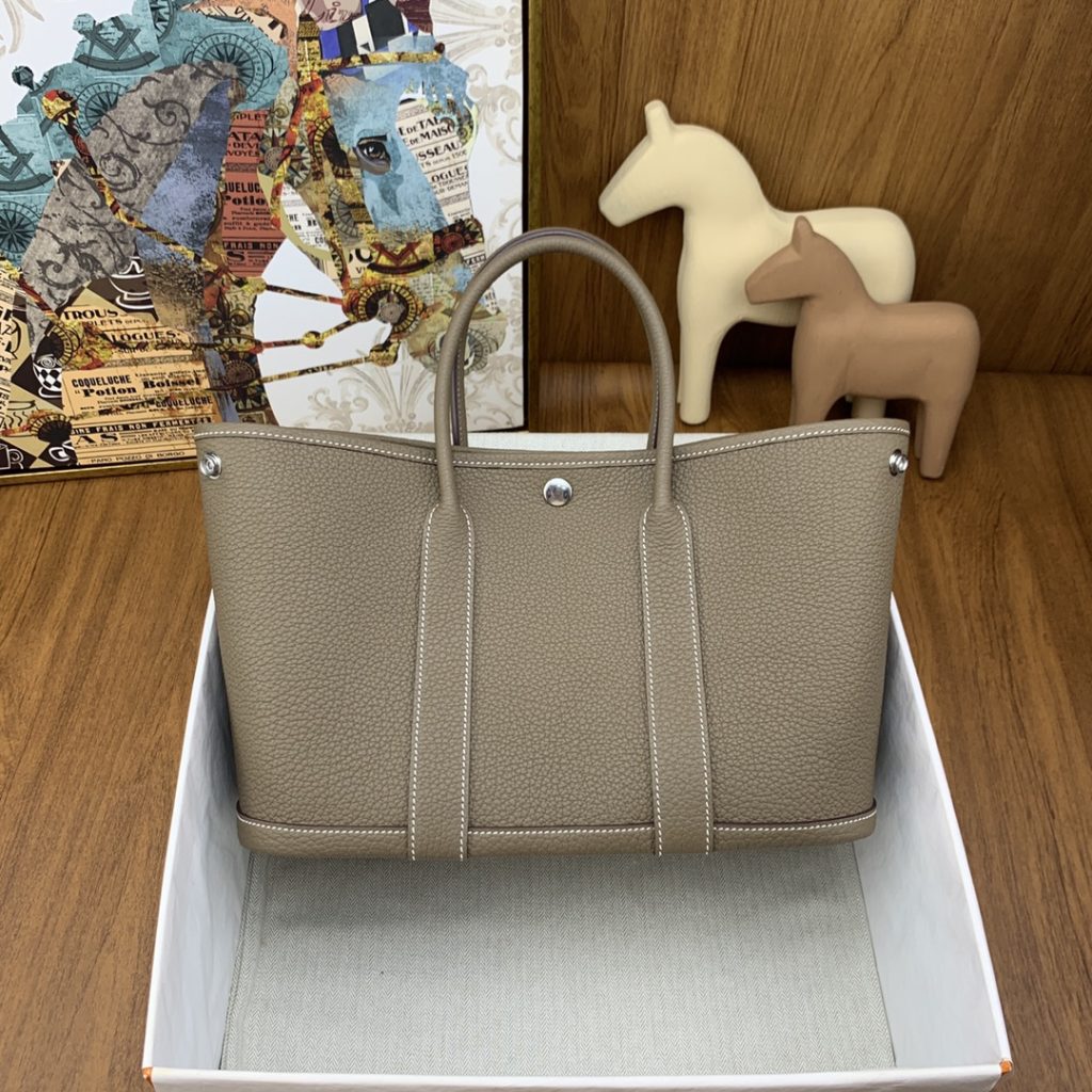 Garden Party 30 – 18 Elephant Grey / Silver-Tone Hardware
