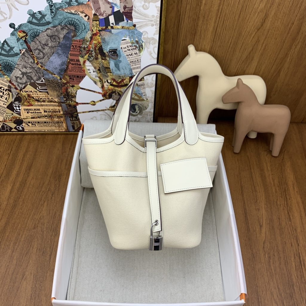 Cargo Picotin 18 – Cream White