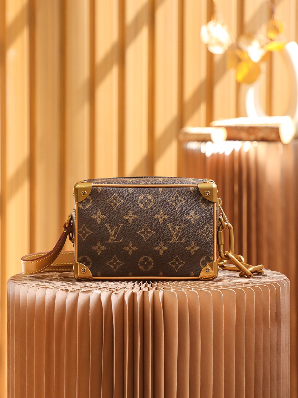 LV M68906 Vintage Monogram Soft Trunk Bag - 图片 3