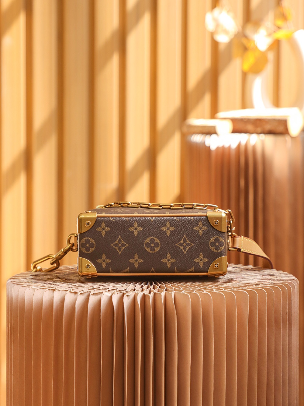 LV M68906 Vintage Monogram Soft Trunk Bag - 图片 4