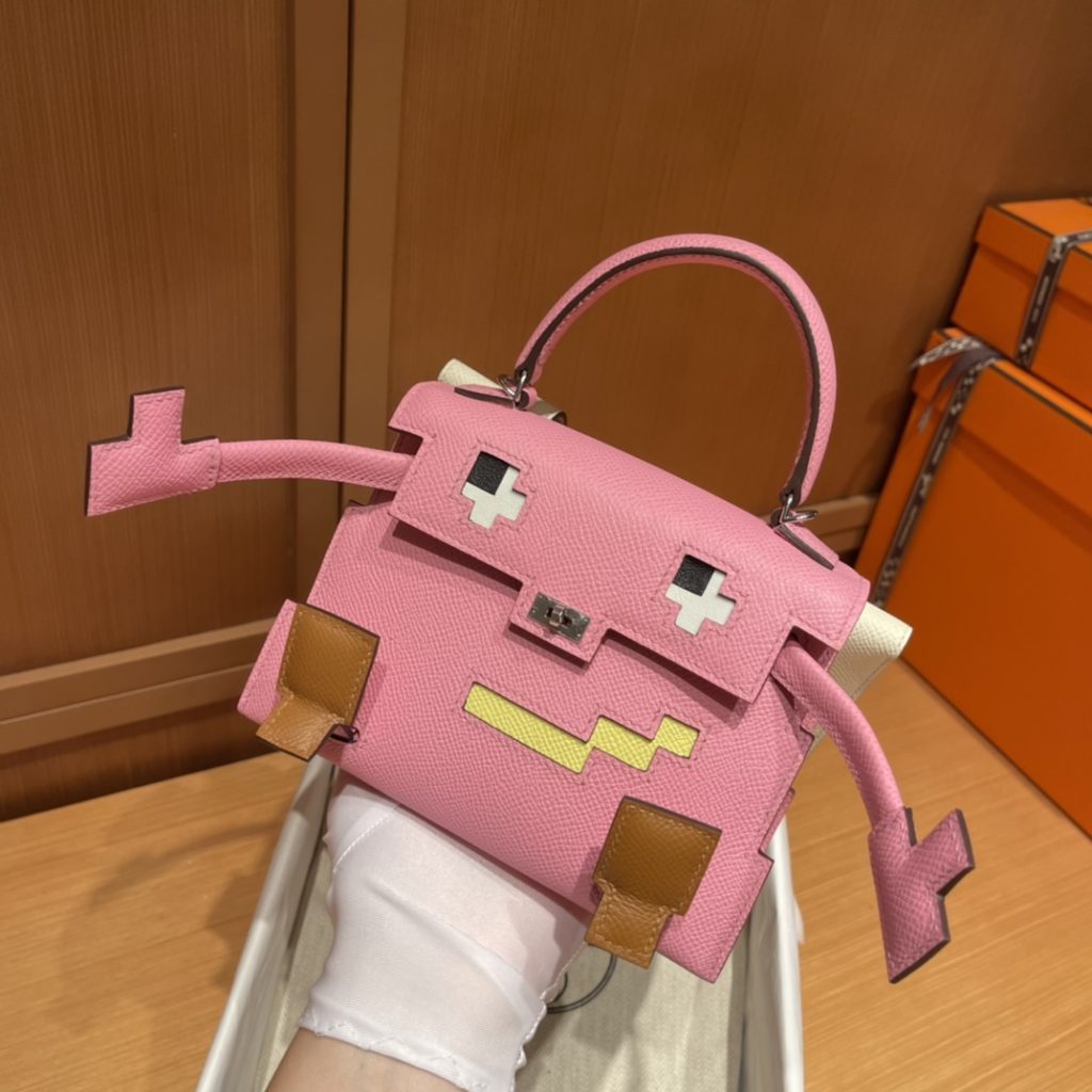 Kelly Doll Picto — 18 × 8 × 13 cm — leather