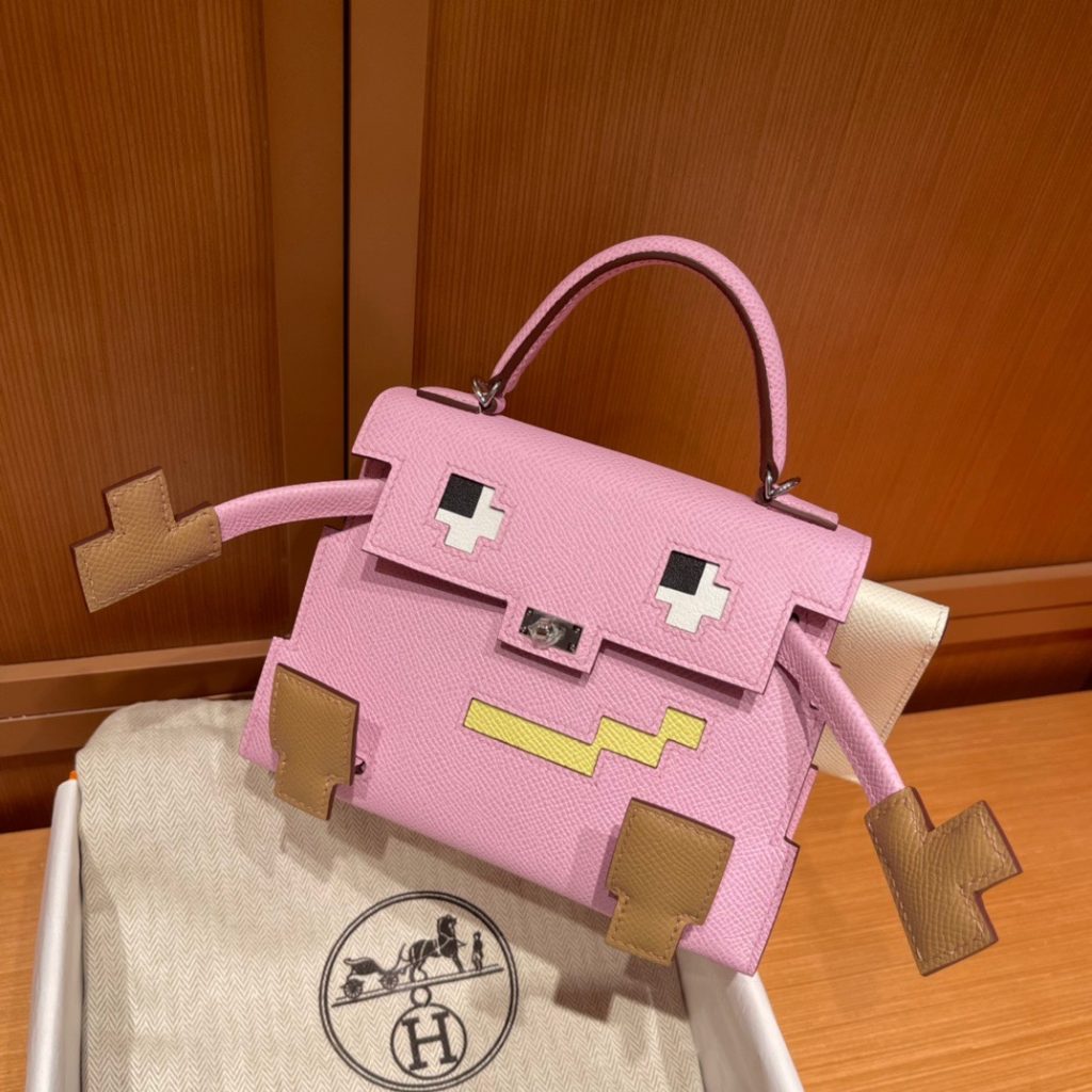 Kelly Doll Picto — 18 × 8 × 13 cm — leather