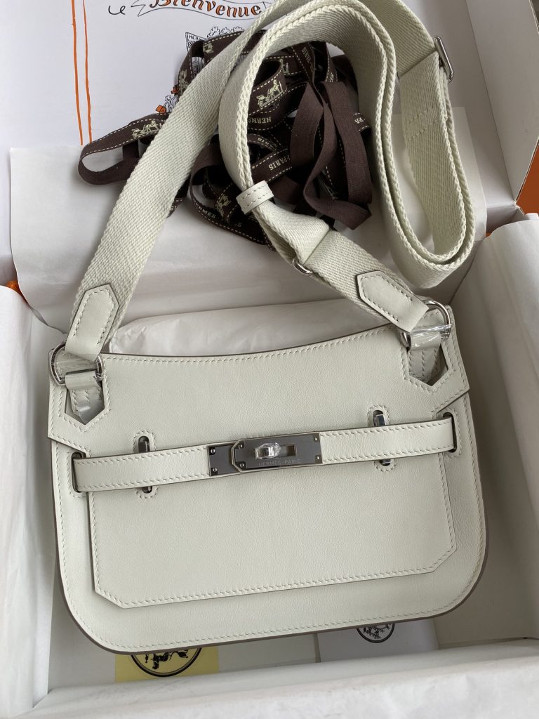 Jypsière Mini 22 cm – Mushroom White Swift / Silver-Tone Hardware