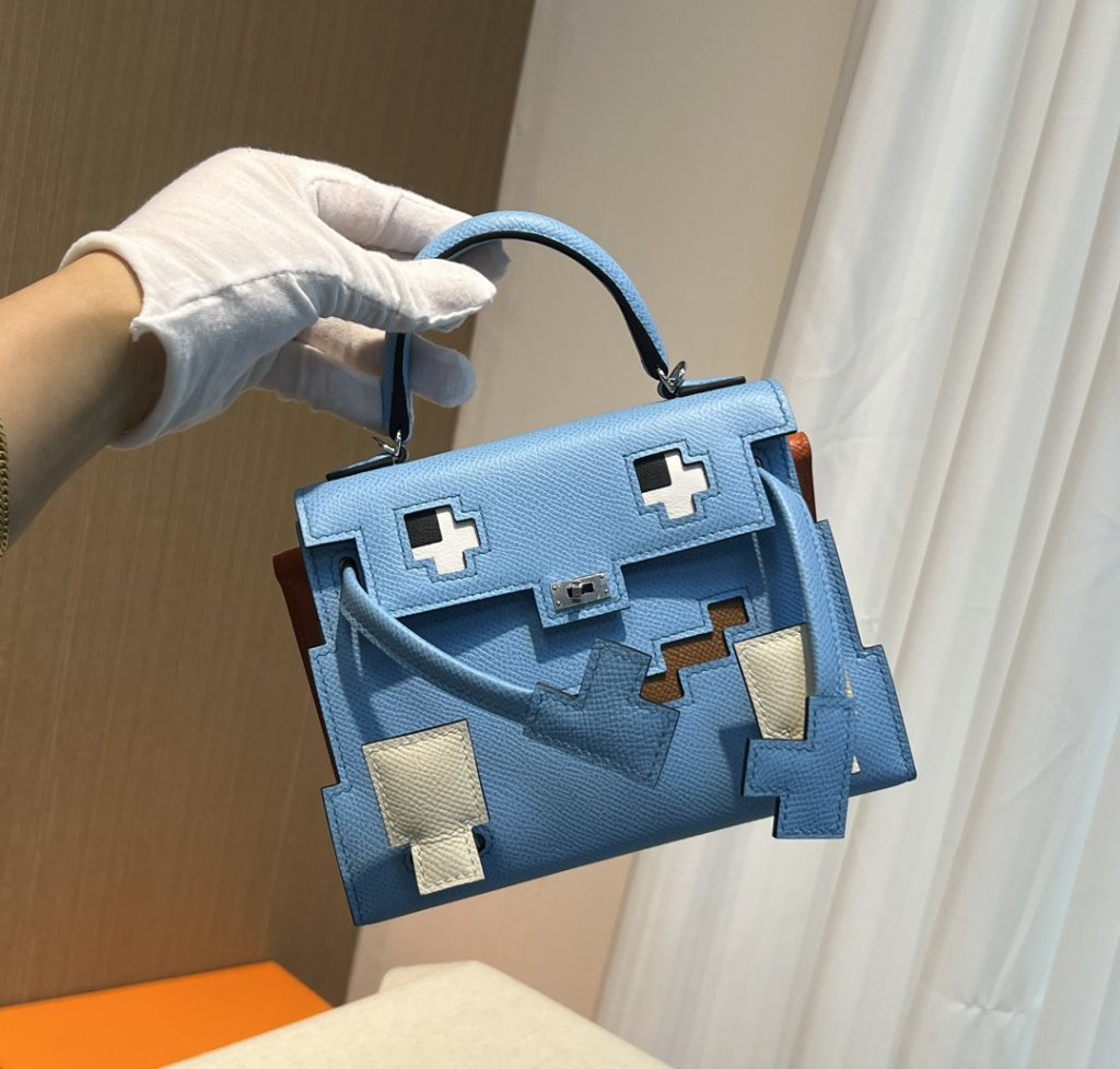 Kelly Doll Picto — 18 × 8 × 13 cm — leather