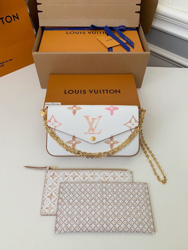 LV M82520 Pochette Félicie 3-in-1 Chain Bag