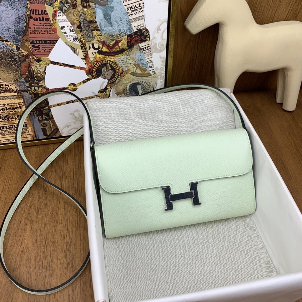Constance To Go — Bubble Green — Epsom leather