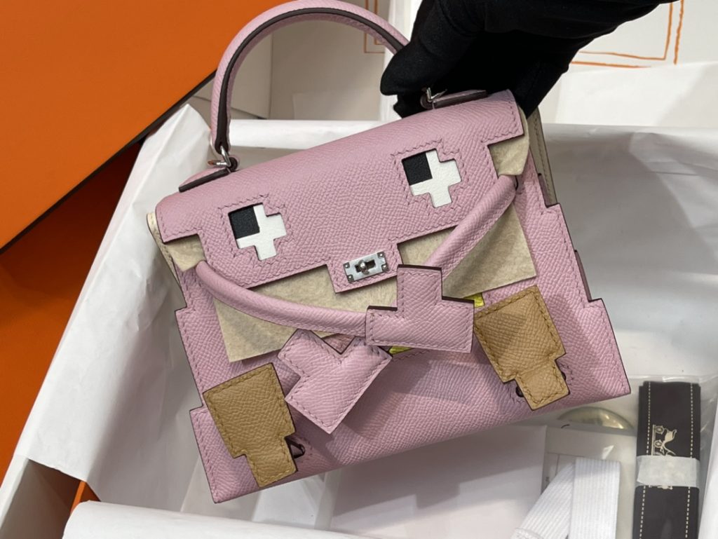Kelly Doll Picto — 18 × 8 × 13 cm — leather