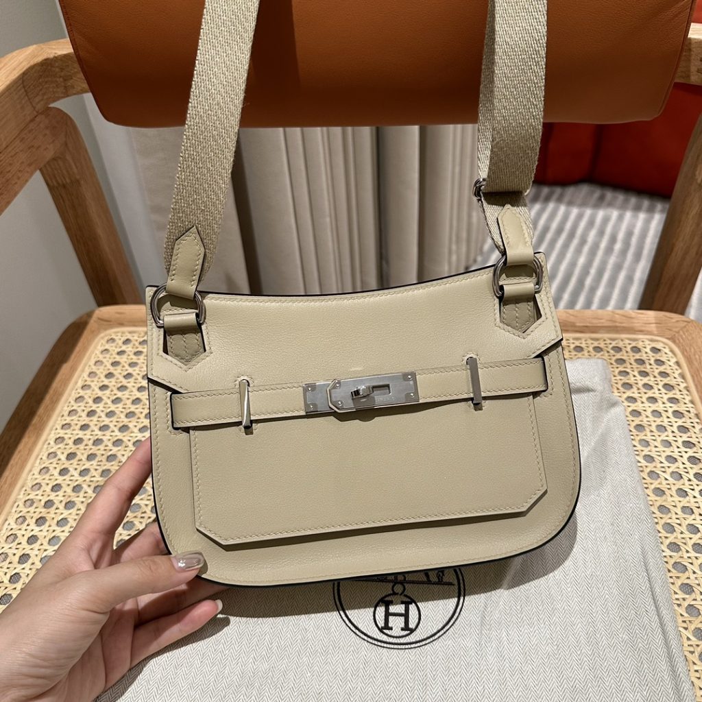 Jypsière Mini – Trench Grey / Silver-Tone Hardware