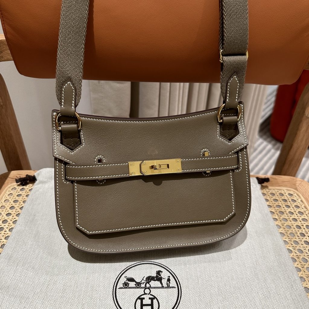 Jypsière Mini – Elephant Grey / Gold-Tone Hardware