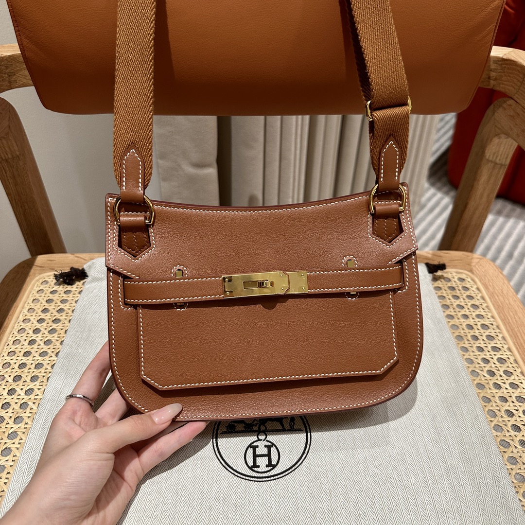 Jypsière Mini – Gold Brown / Gold-Tone Hardware