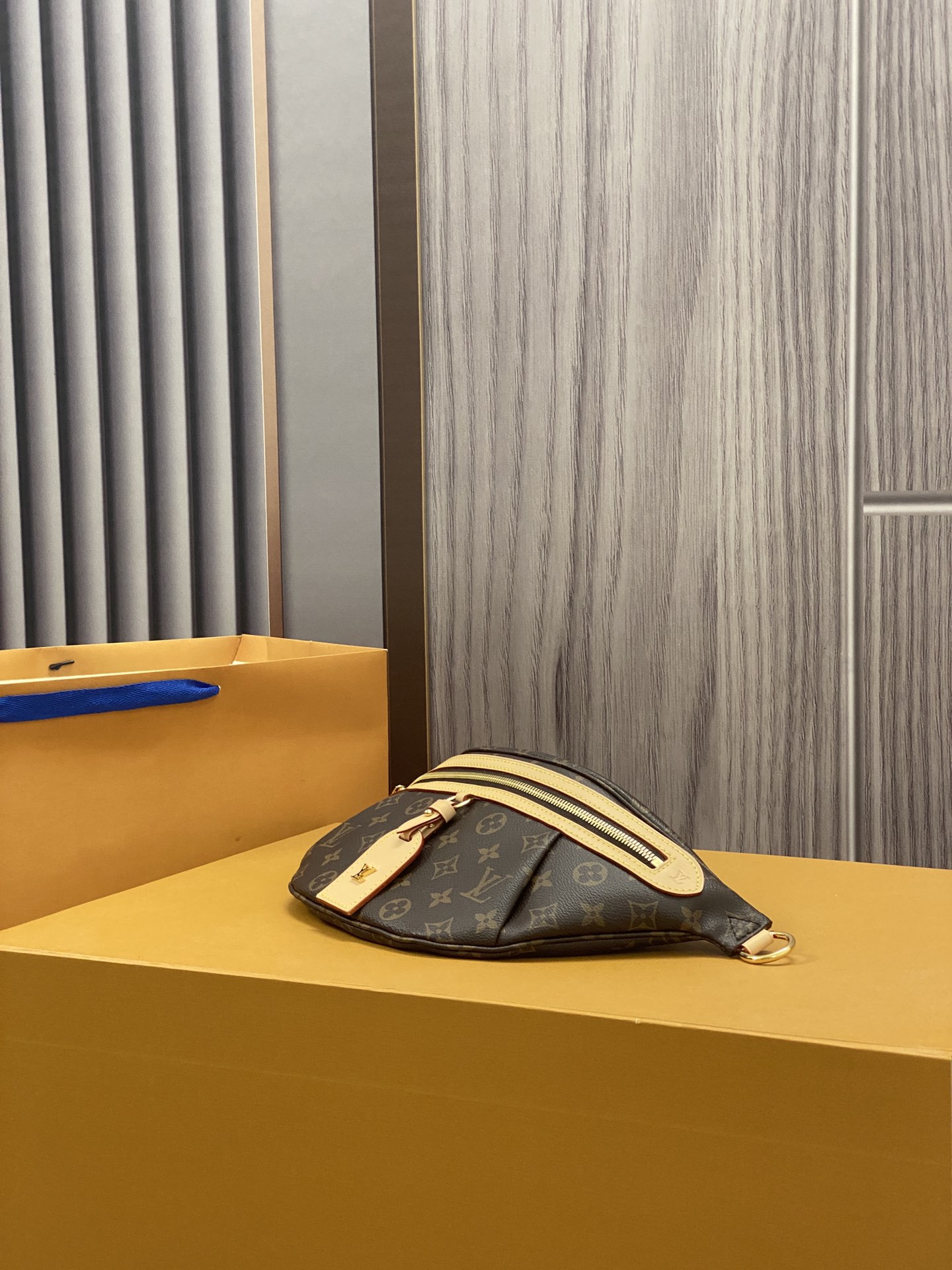 LV M46784 High Rise Bumbag | Monogram - 图片 2
