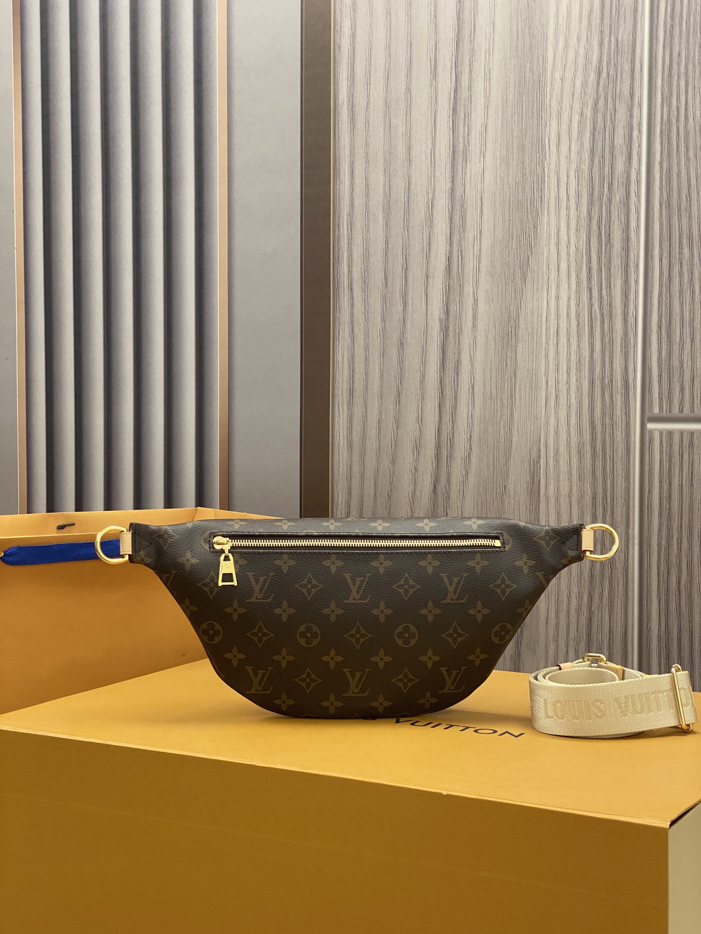 LV M46784 High Rise Bumbag | Monogram - 图片 3