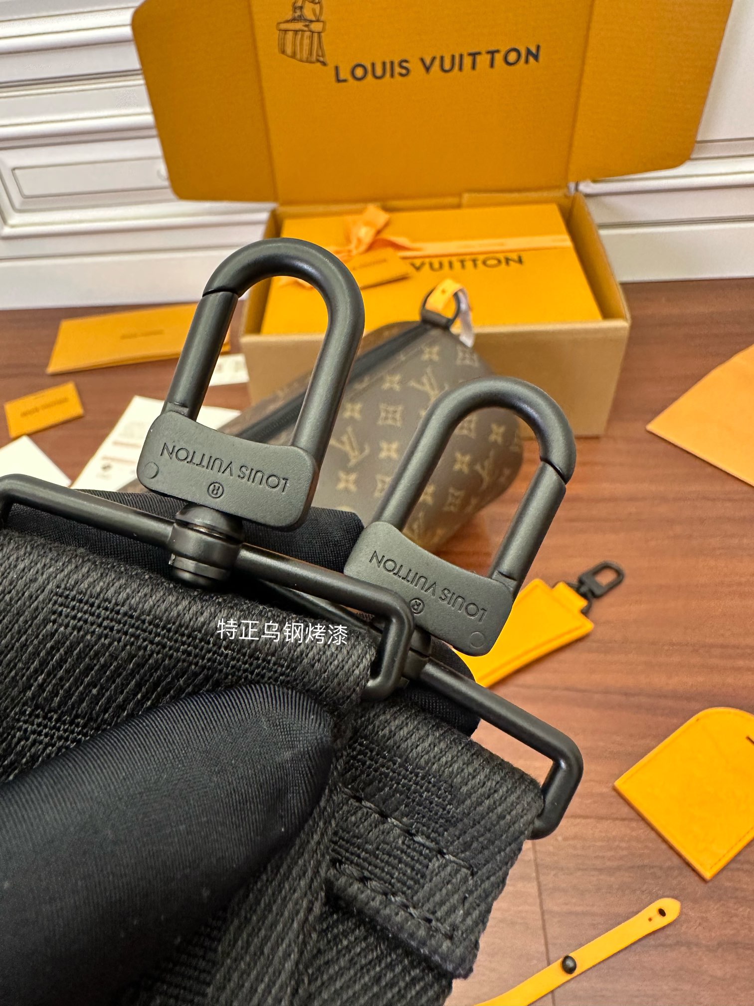 LV M46691 Soft Polochon Bag - 图片 6