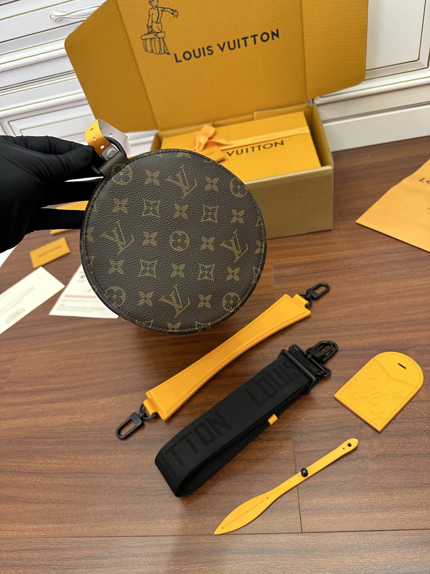 LV M46691 Soft Polochon Bag - 图片 9