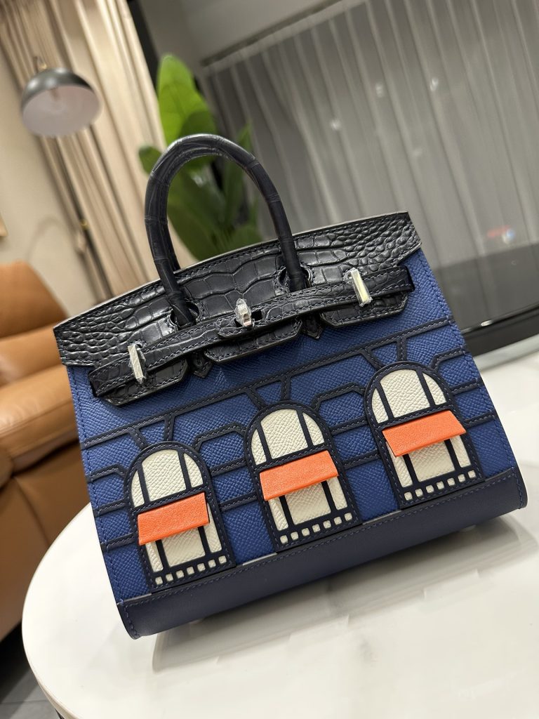 Hermès House Bag – “Midnight” / 20–25 cm