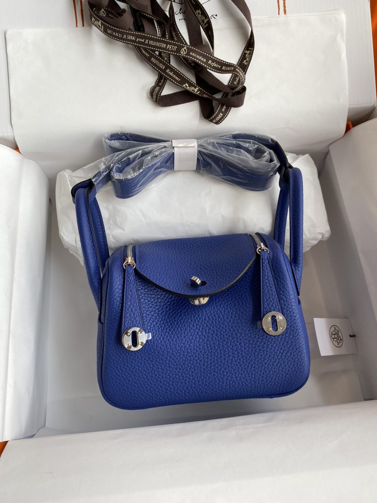 Mini Lindy — 19/26 cm — Electric Blue — TC leather — Gold-tone or silver-tone hardware