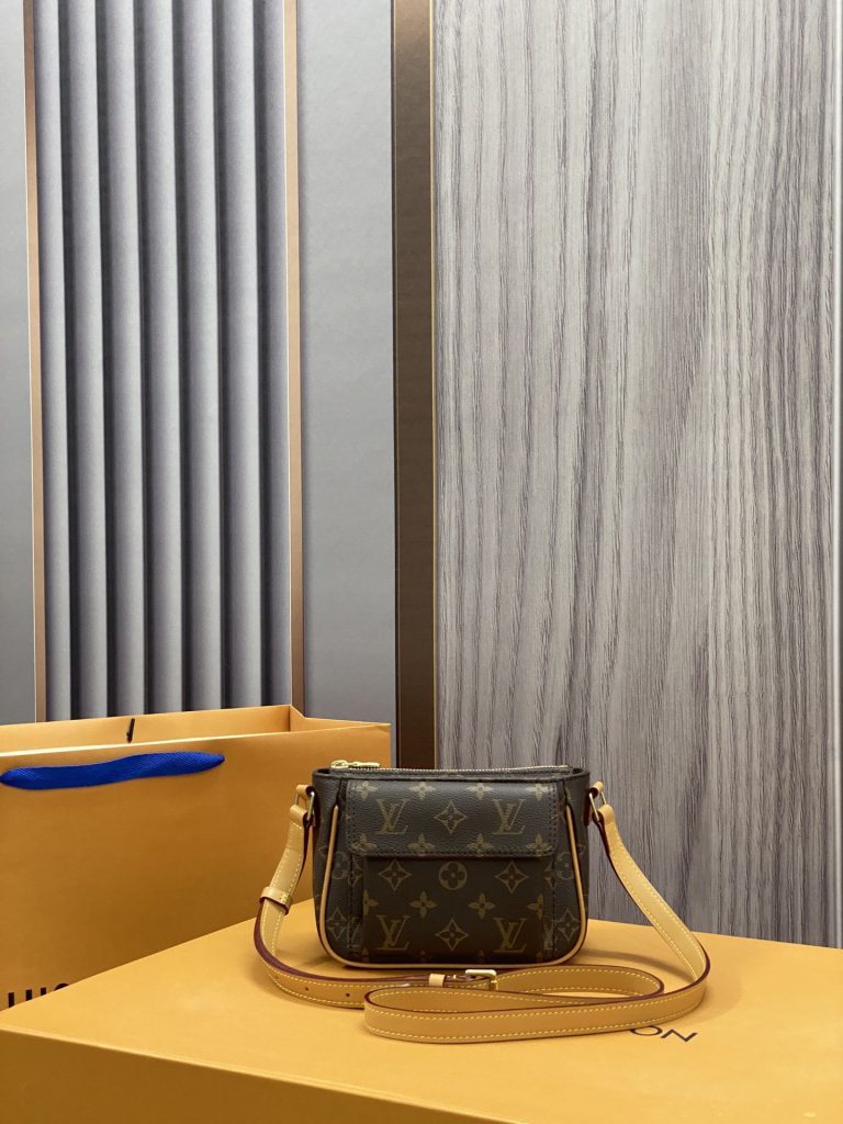 LV M51165 Vintage Monogram Shoulder Bag