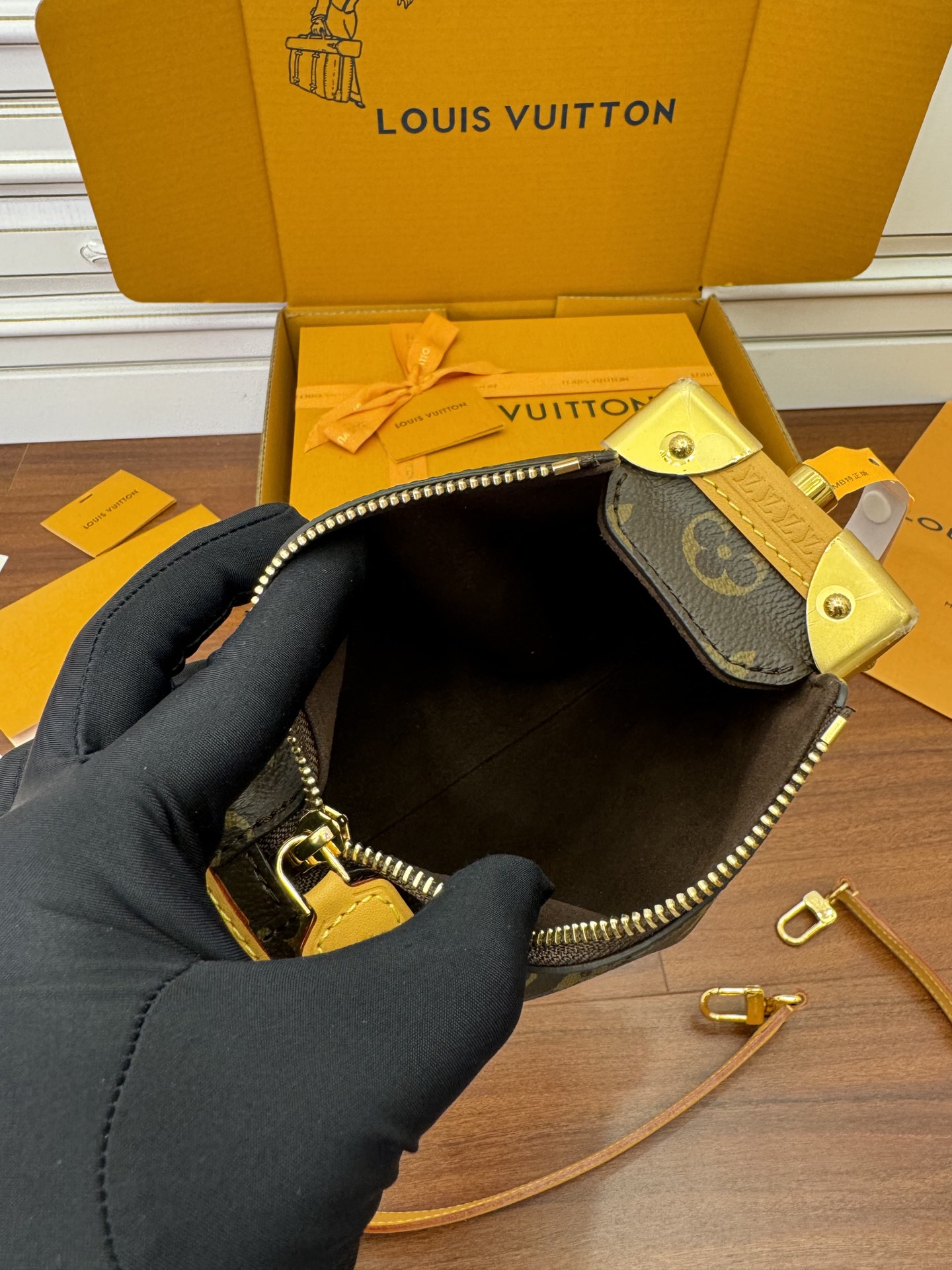 LV M46815 Women's Soft Box Bag - 图片 9